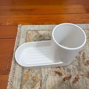 Crate and Barrel Soap Dish Kitchen Holder White Ceramic